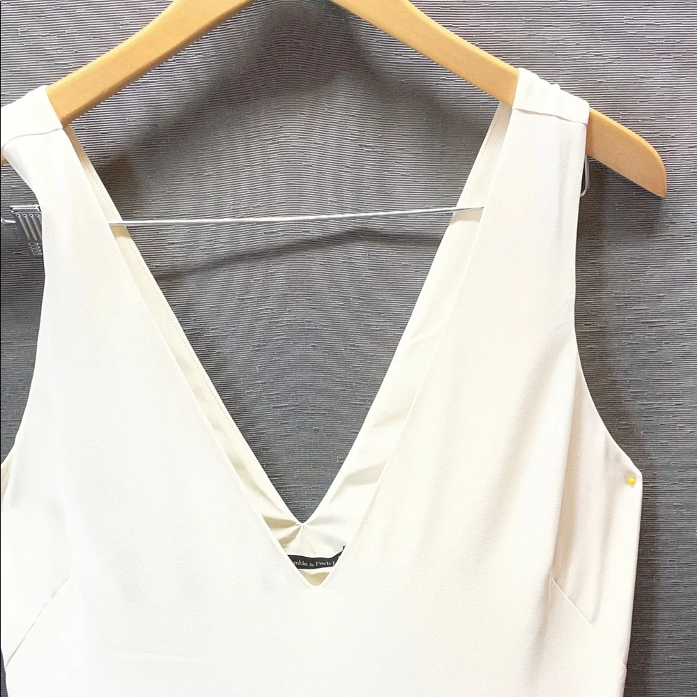 Abercrombie & Fitch Elegant plunge godet Cream Maxi‎ Dress